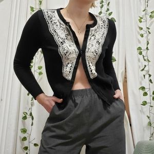 SOLD - BLACK CARDIGAN WITH WHITE LACE SIZE S